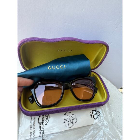 Gucci Retro Black Pink / Purple Sunglasses